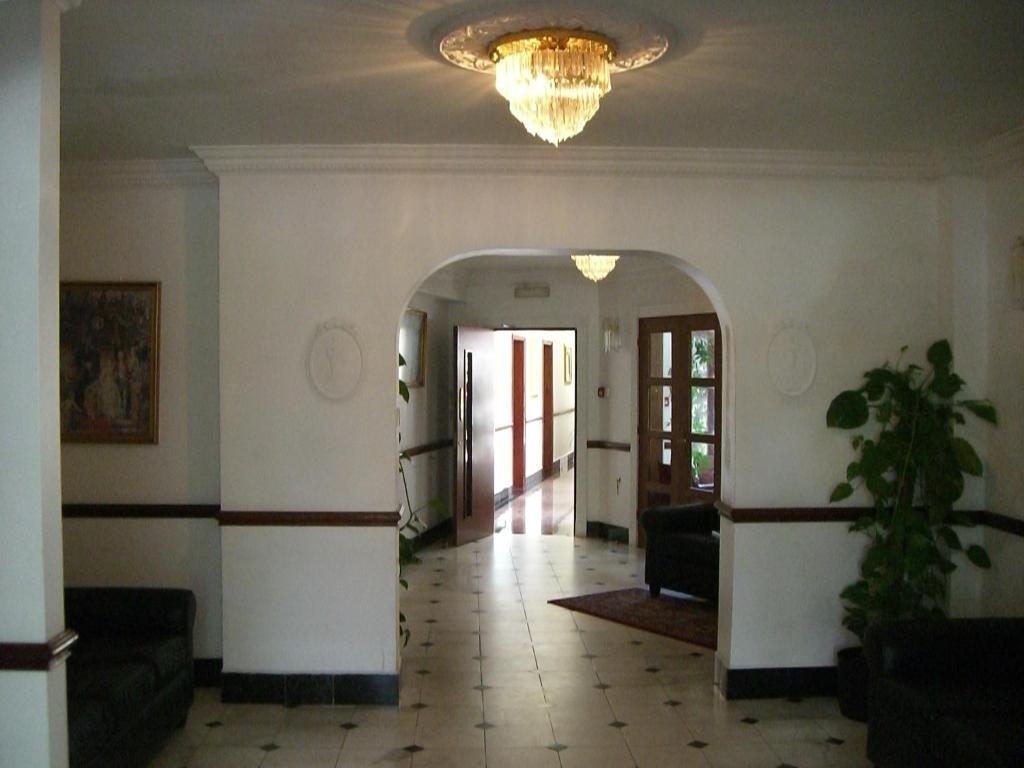 Kings Paget Hotel West Drayton  Exterior photo